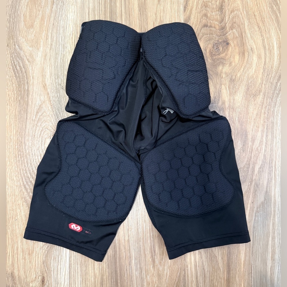 Under Armour HeatGear Padded Compression Football Shorts Black Youth Large